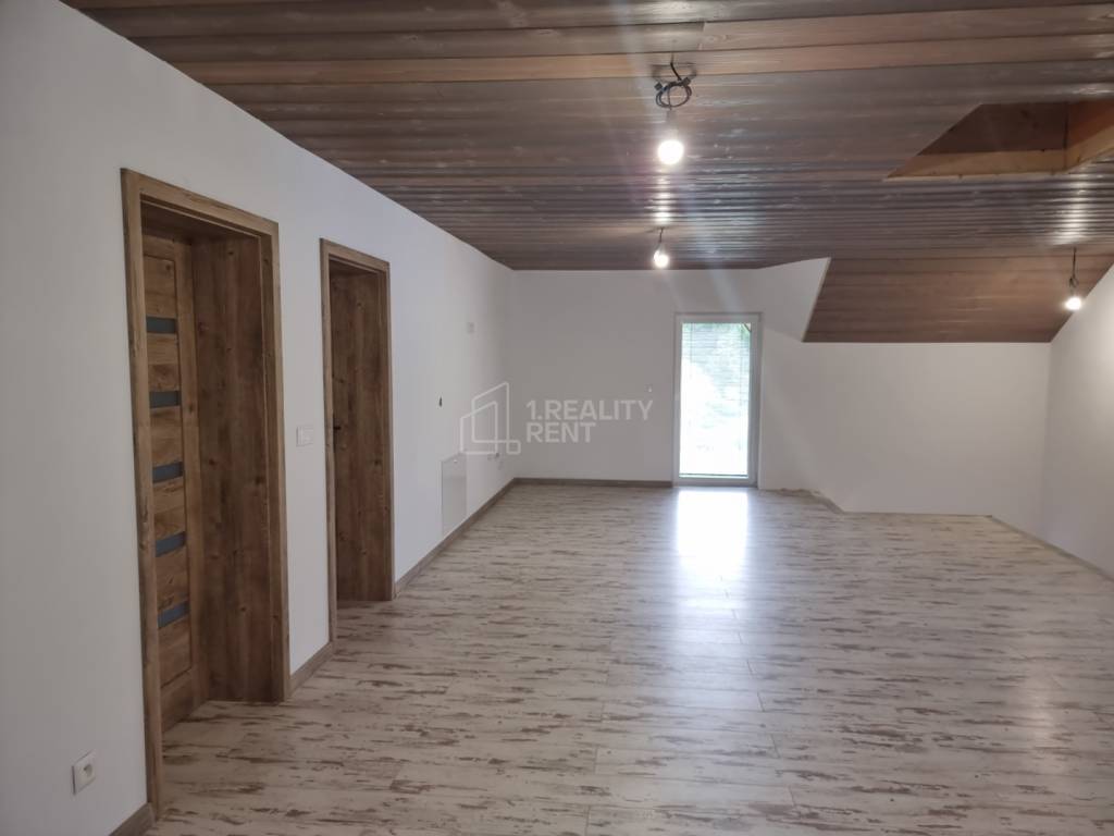 Na predaj rodinný dom v centre obce Makov - 20