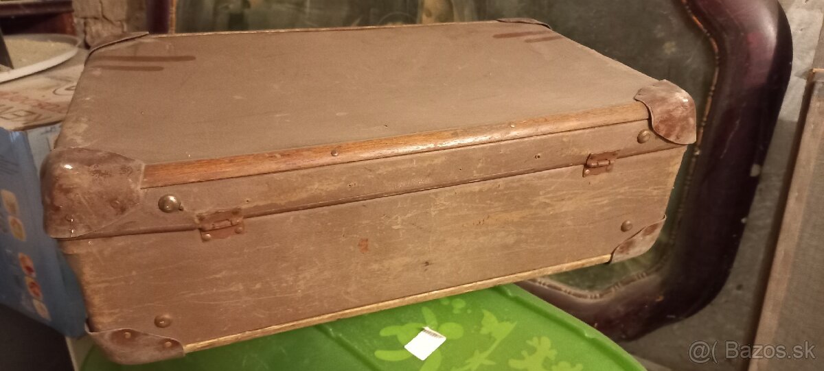 Starožitnosti. - 20