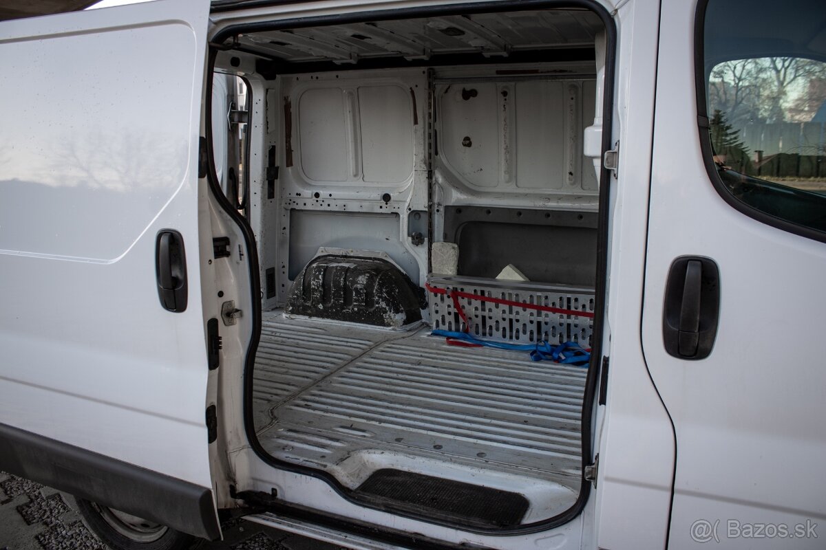 Opel Vivaro 1.9 CDTi L1H1 - 20