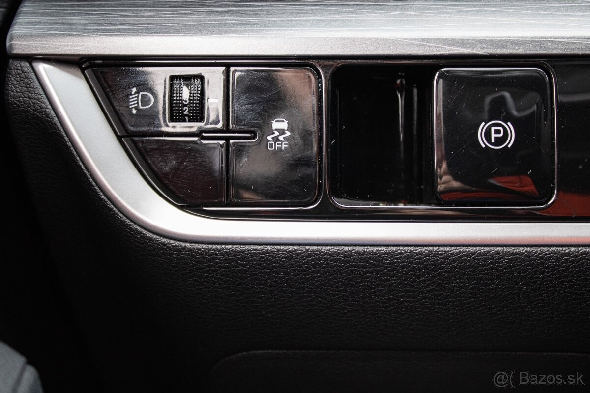 Kia Sportage 1.6 T-GDI mHEV Gold 4WD A/T7 132kW 11/2023 - 20