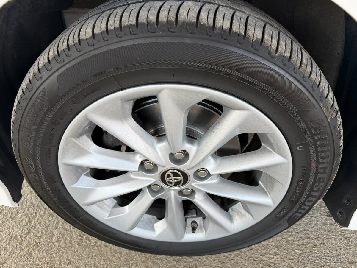 Toyota Corolla 1.5 Dynamic Force Comfort, Slovenske - 20