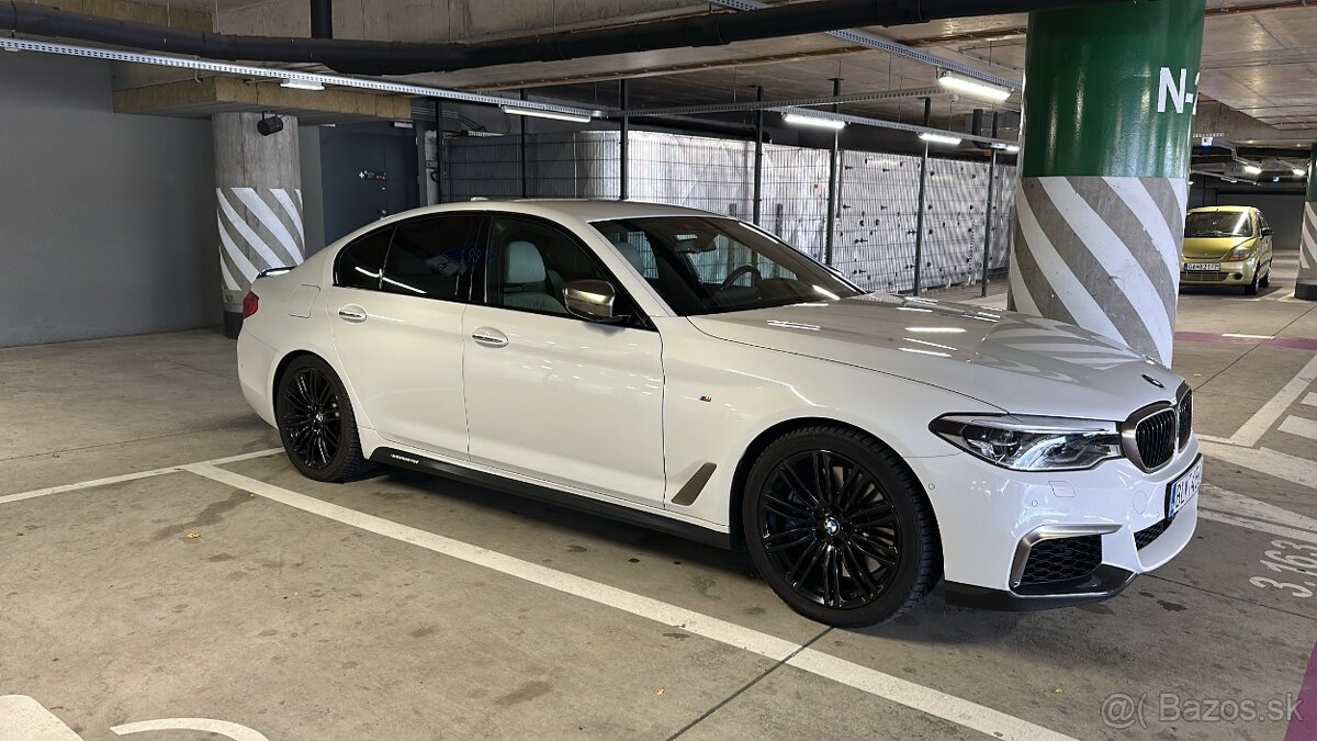BMW M550i xDrive - 20