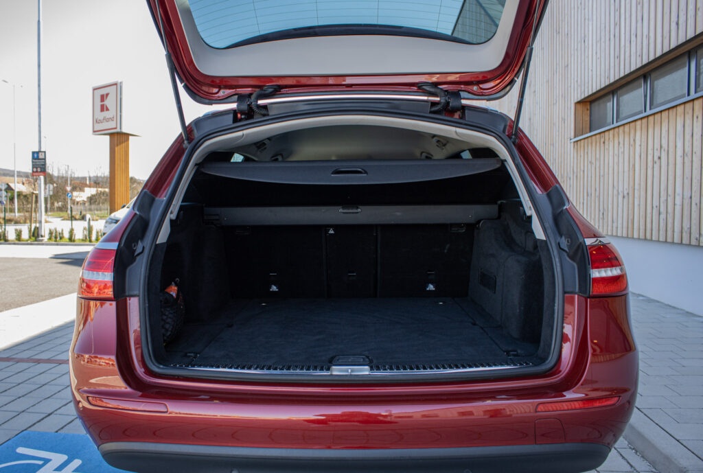 Mercedes E220d 4matic - 20