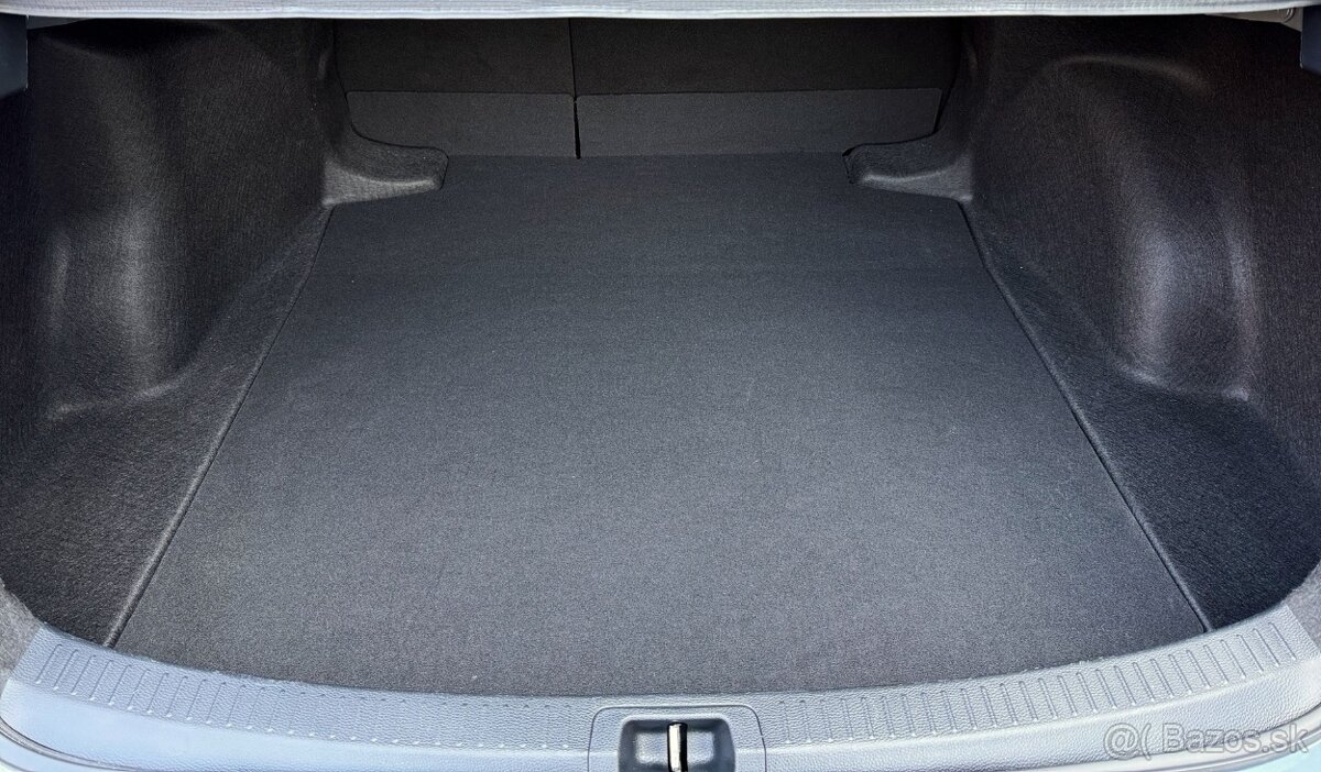 Toyota Corolla sedan 1.5 Dynamic Force Comfort - 20