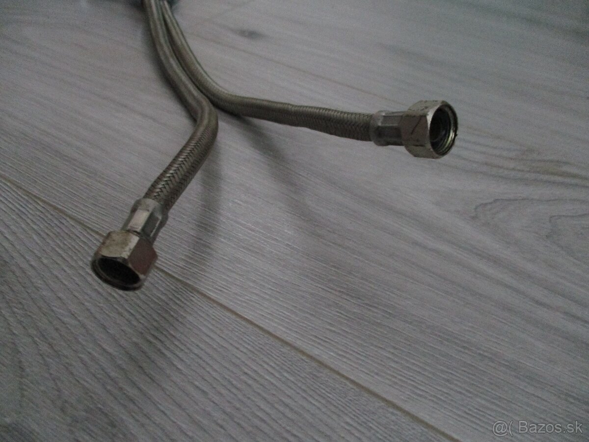 kuchynskú pákovú vodovodnú batériu a s dvomi batériovými pre - 20