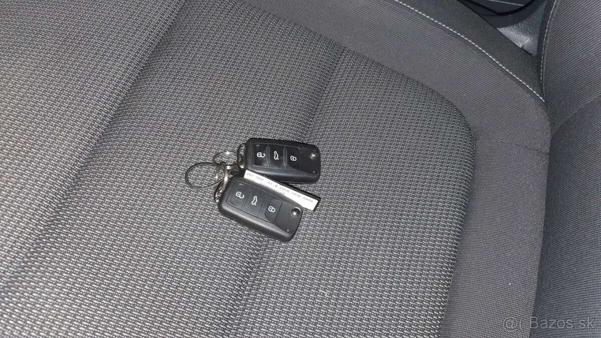 Predám VW Sharan 2.0TDI, 110kW, DSG, facelift 2016 model - 20