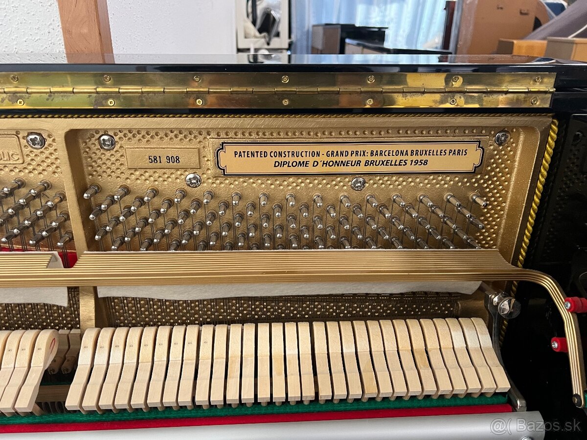 Petrof P125 v záruce, doprava je možná - 20