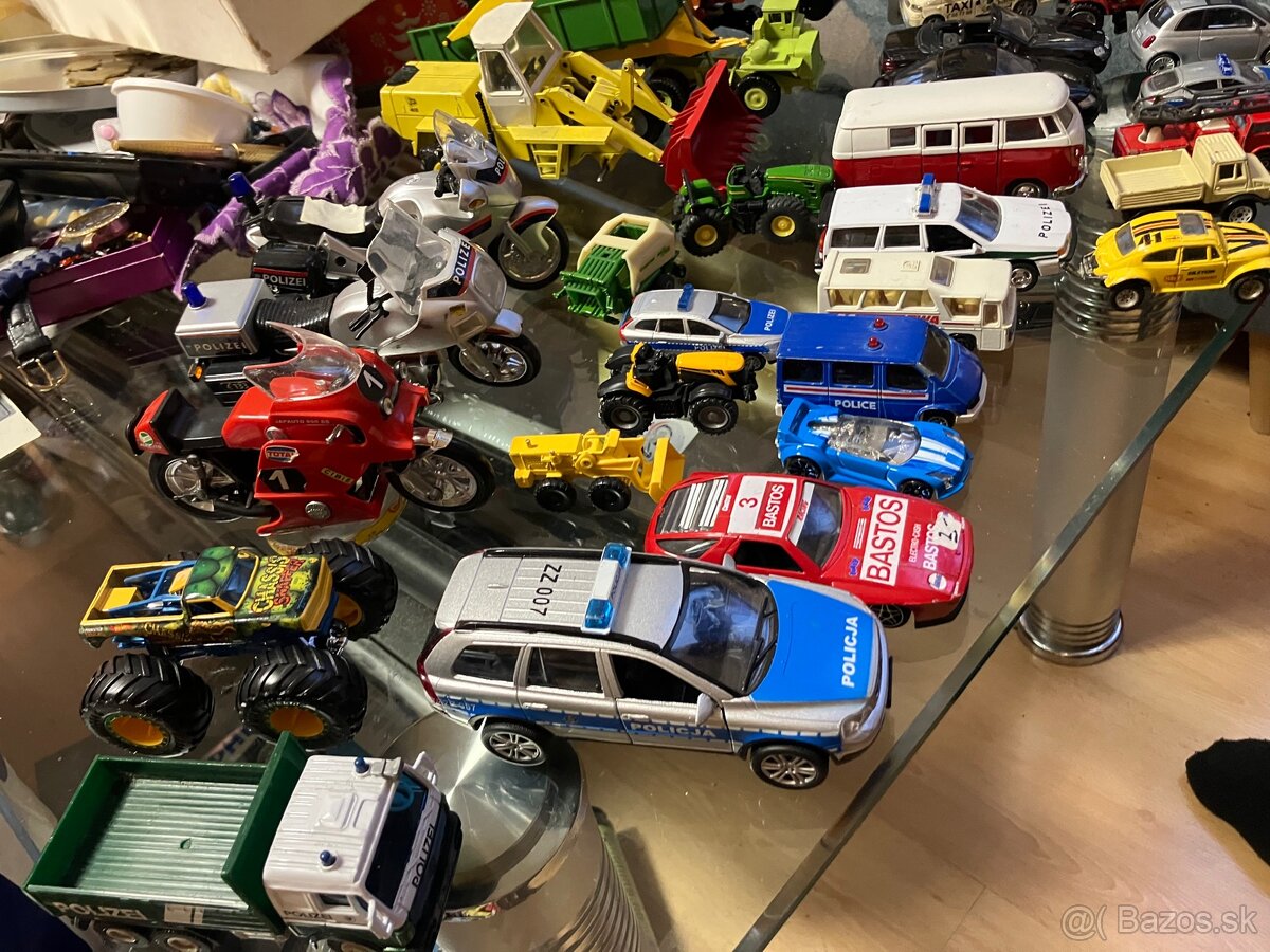 Predám zberateľské kamióny a autíčka - 20