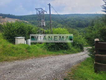 IBA U NÁS Stavebný pozemok pod lesom s výhľadom nad Belušou - 20