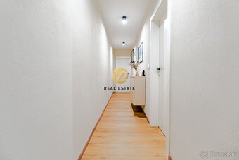 Novostavba – Kompletne zariadený rodinný dom s modernými tec - 20