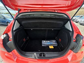 Opel Corsa 1.4 Automat Rezervované - 20