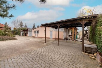 ZNÍŽENÁ CENA - SKVELÁ LOKALITA  TEHLOVÝ RODINNÝ DOM  APART - 20