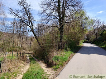 Rozostavaná chatka v rekreačnej oblasti Moravany nad Váhom - 20