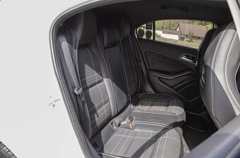 Mercedes-Benz A180 1.6 2015 - 20