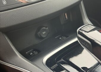 Peugeot 308 GTLINE AUTOMAT F1 NAVI LED benzín automat 96 kw - 20