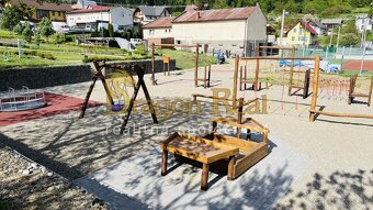 PREDAJ - Rodinný dom s garážou a altánkom- ČERVENÁ VODA - 20