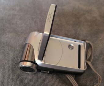 Predám digitálny fotorámik Jaytech s kamerou Aipyek - 20