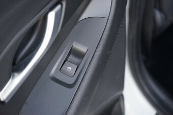 57-HYUNDAI i30, 2020, benzín, 1.5 DPi - Comfort, 81kW - 20