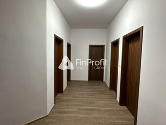 Kompletne zrekonštruovaný, klimatizovaný 4i byt na predaj - - 20