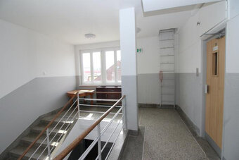 Prenajmeme 3-izbový, komplete zariadený byt v centre - 20