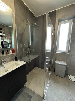 2 Izbový byt v blízkosti Nív a Eurovea - 20