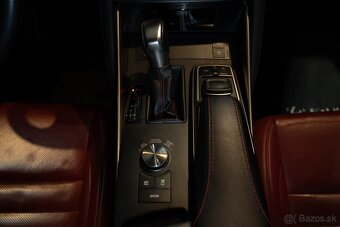 Lexus IS F-Sport Top / audio Mark Levinson - 20