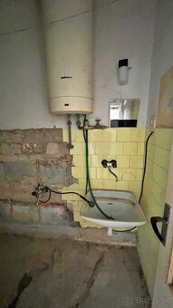 Na predaj 3-izbový rodinný dom v obci Trávnik - 20