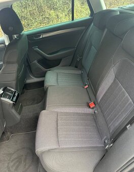 Škoda Superb Combi Style 110kW TDI DSG 2020 virtual , kamera - 20