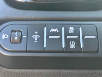 KIA CEED , 2024 , 58100 km , TOP STAV , záruka , ODPOČET DPH - 20