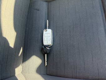 Volkswagen Golf MK5 1.4 Comfortline - 20