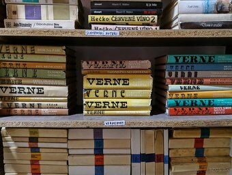 Predám knihy, rodokapsy western, časopisy, šport, romány - 20