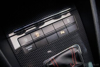 Škoda Octavia 2.0 TDI CR DPF RS DSG - 20
