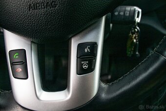 Kia Sportage 1.7 CRDi 2WD Platinum sivá - 20