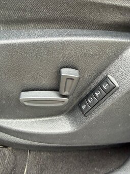 FORD SMAX 2.0 TDCI / AUTOMAT / PLNÁ VÝBAVA / PRVÝ MAJITEĽ - 20