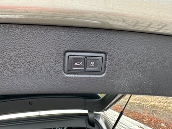 Audi Q7 3.0 TDI 330 PS – TOP výbava, odpočet DPH - 20