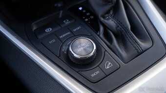 Toyota RAV4 2.0 benzín  4x4  129kW,  Automat,  rv 2020 - 20