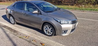 Toyota Corolla 1.4 Diesel, Zlata 2015+navigacia+2x komplety - 20