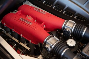 Ikonické Ferrari F430 - 20