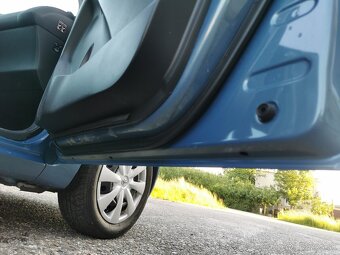 Toyota Yaris II, 1,3i, 64 kw, - 20