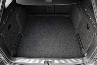 Superb Combi SPORTLINE 2.0TDI DSG 4x4 - 20