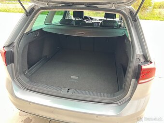 Volkswagen Passat Variant 2.0 TDI Executive DSG - 20