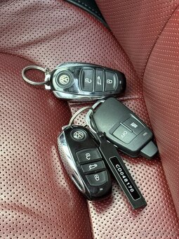 VW Touareg 3.0 V6 TDI Exclusive - 20