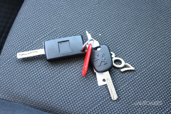 Peugeot 207 1,4 i 16V 65 kW - 20