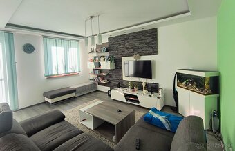 Dom v kúpeľnom mestečku - 20