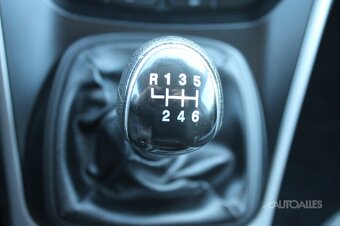 Ford Kuga 1,6 ECOBOOST 110 kW 2WD - 20