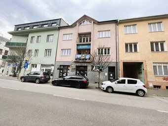 Štvorpodlažná budova v centre Piešťan na podnikanie, či býva - 20