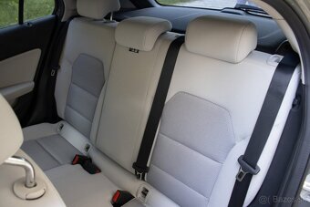 Mercedes-Benz GLA 180 - 20
