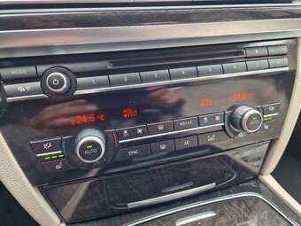 BMW 740i 320k A/T8 (benzín) - 20