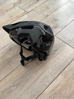 Predám horsky celoodpruzeny bicykel značka Trek top fuel 5 - 20