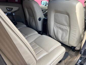 Volvo  XC90 - 20